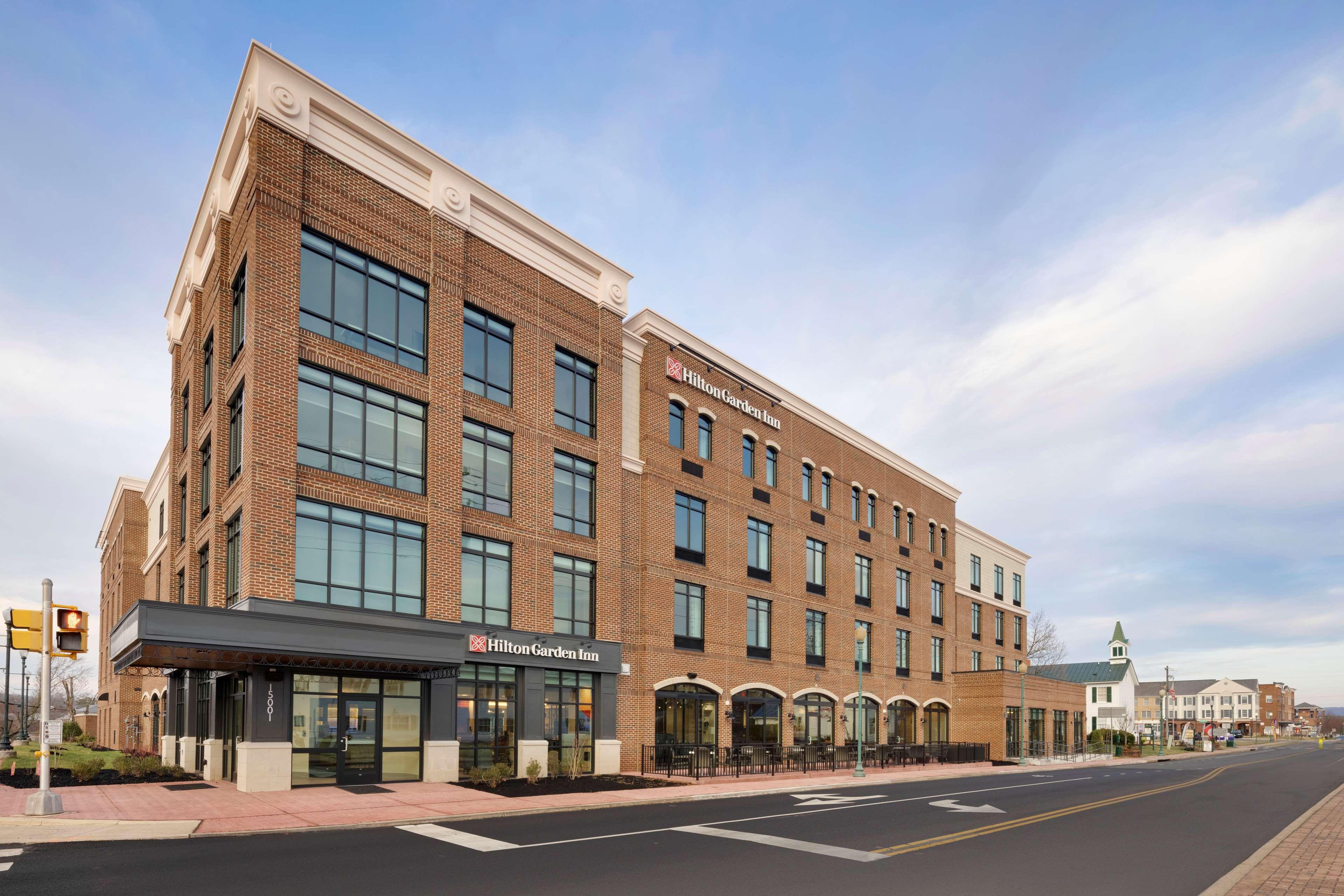 Hilton Garden Inn Haymarket Exterior photo